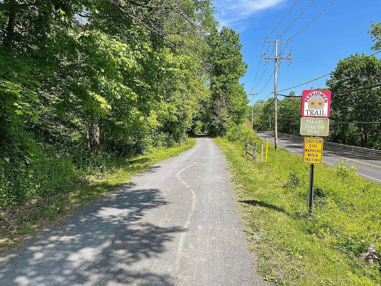 A wooded stretch of the Perkiomen Trail